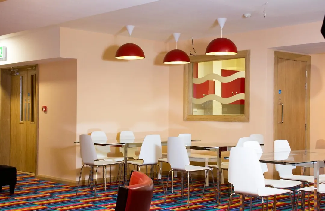 Savoy Hostel Galway City Centre-1